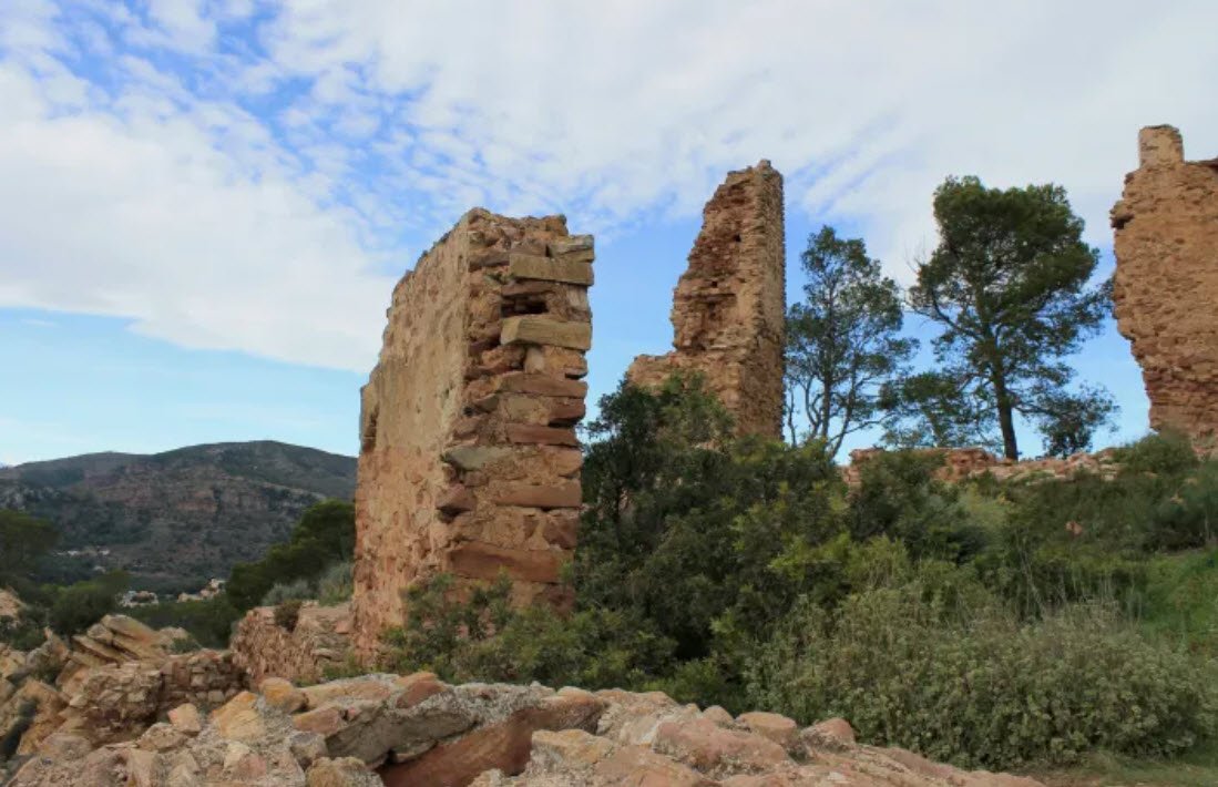 Castell de Serra, Spain